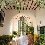 Hacienda Clavero One Garden * מאלגה