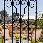 Hacienda Clavero One Garden *