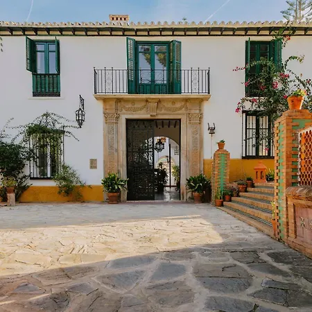 Hacienda Clavero One Garden Apartment *